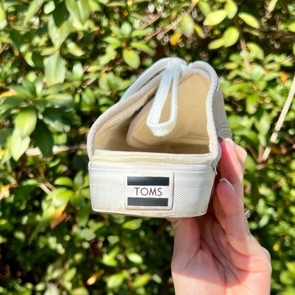 TOMS Casual Lace-Up Shoes - Picture 6 of 12